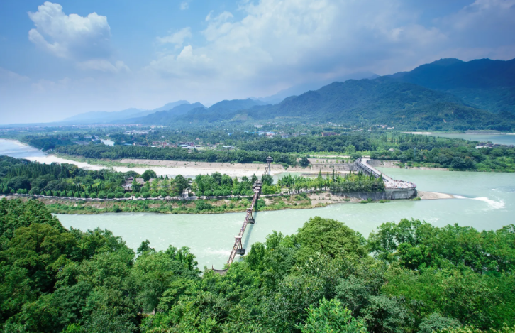 Dujiangyan Scenic Area